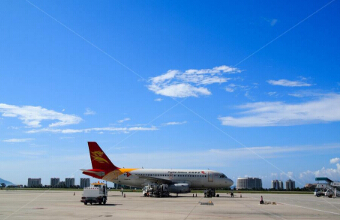 上海航空貨運(yùn)公司在國(guó)際空運(yùn)過程中需要處理許多細(xì)節(jié)